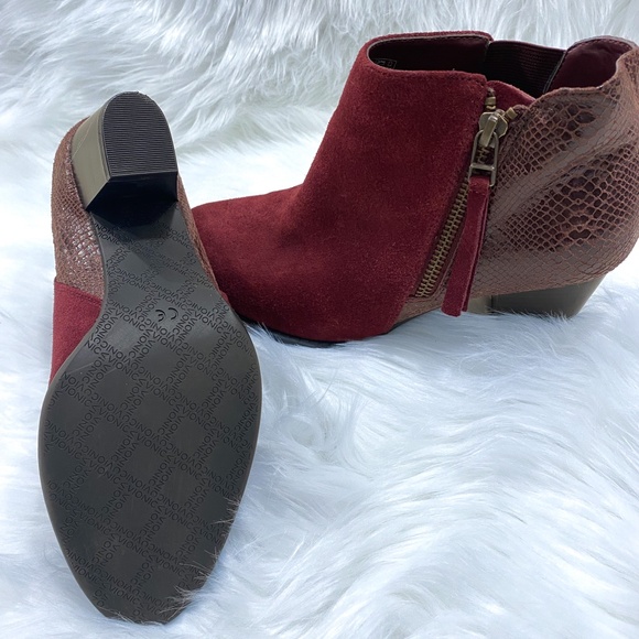 Vionic Orthaheel Anne Merlot Snake Print Suede Leather Ankle Boots Booties 6.5 - Picture 3 of 4